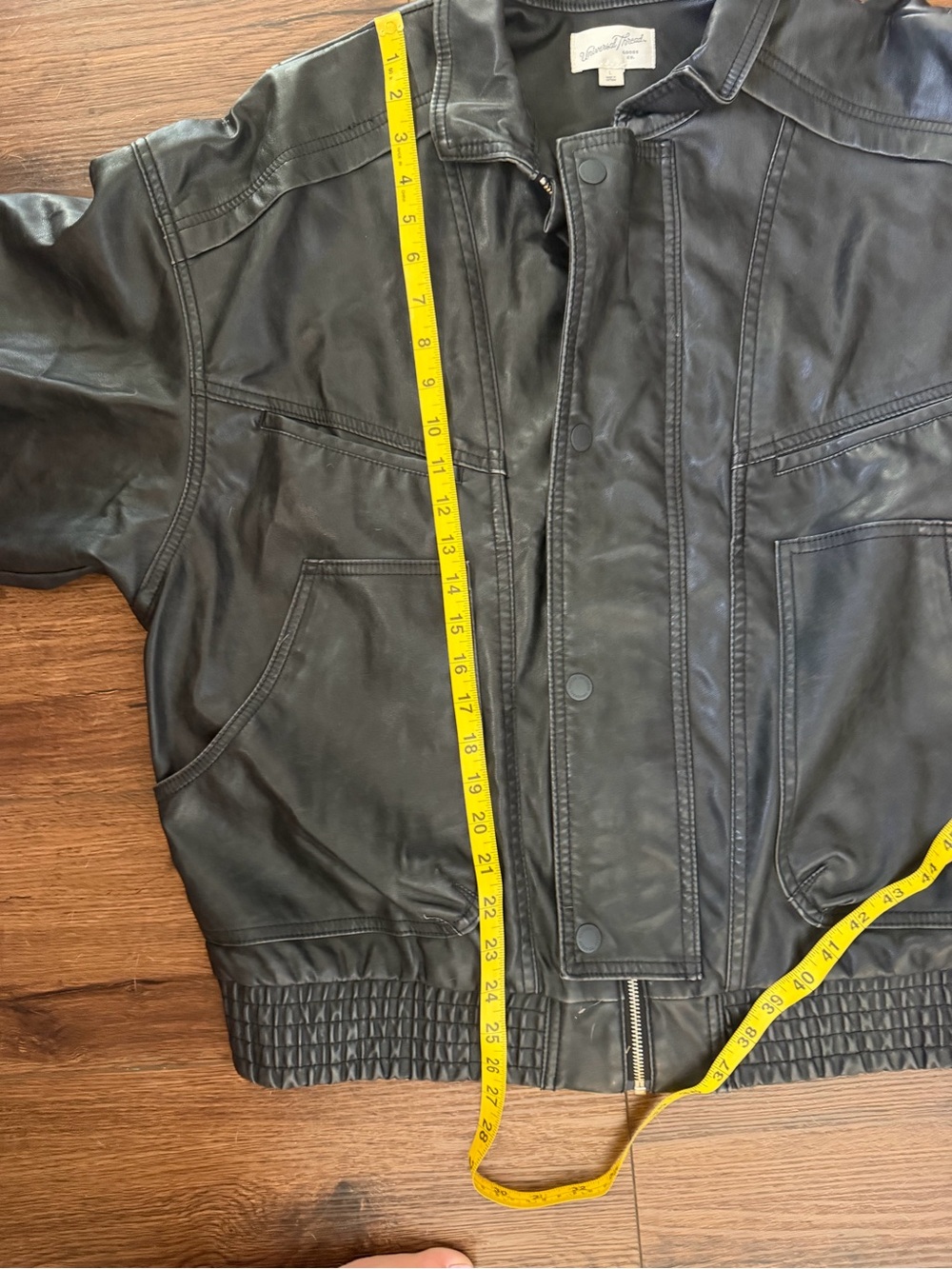 Universal Thread Relaxed Faux Leather Bomber Jacket Black Women’s L - Picture 10 of 10